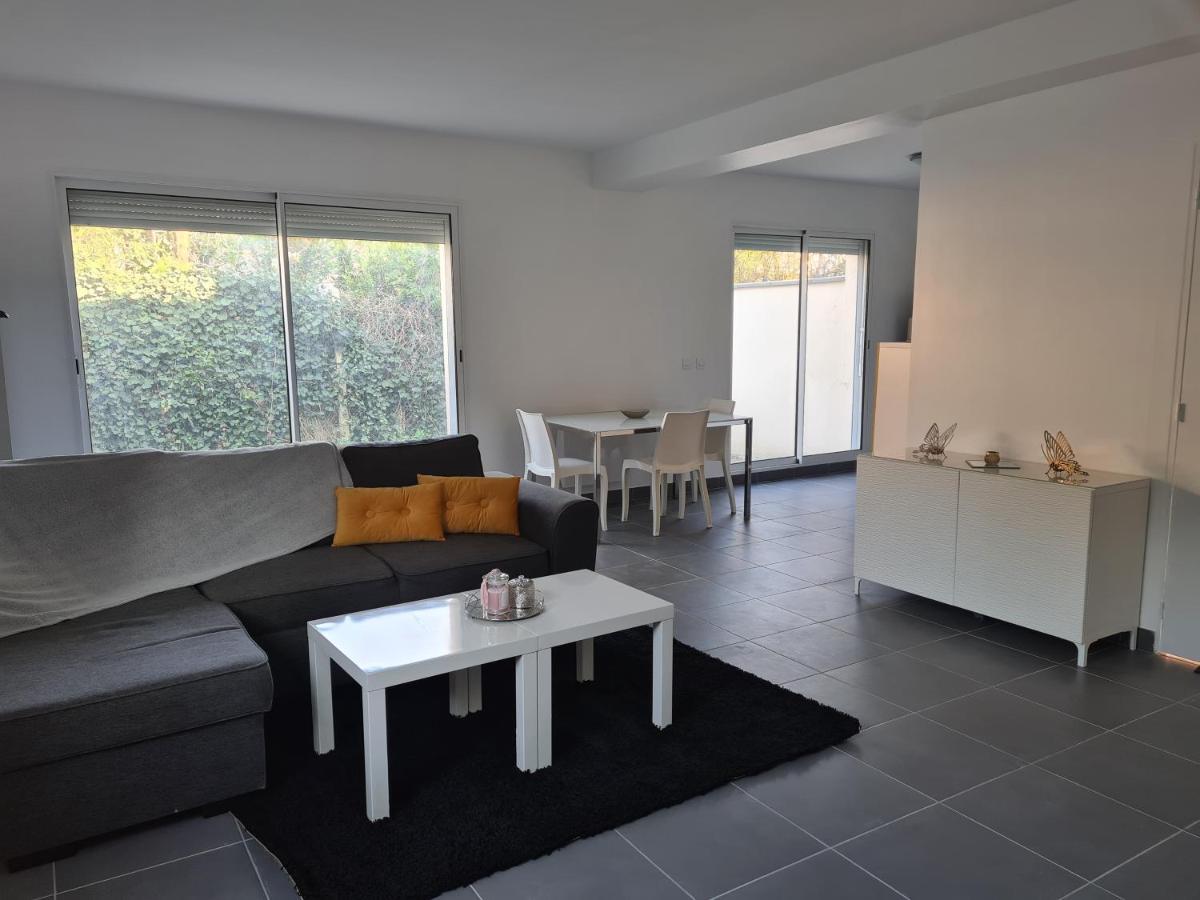 Appartement Grand studio avec jardin au calme à Argenteuil Extérieur photo